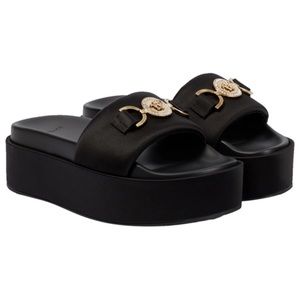 Versace sandals new size 40IT